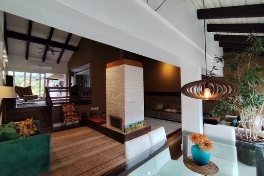 Sala de casa para alugar com 3 quartos, 326m² em Cavalhada, Porto Alegre