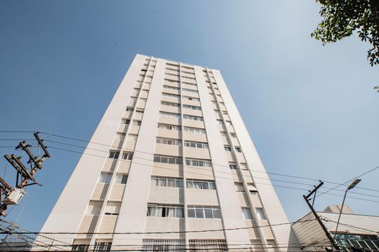 Fachada de apartamento à venda com 2 quartos, 68m² em Mirandópolis, São Paulo