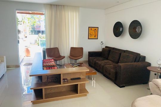 Apartamento para alugar com 4 quartos, 230m² em Buritis, Belo Horizonte