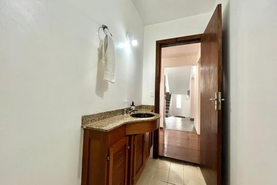 Lavabo de casa à venda com 5 quartos, 750m² em Planalto Paulista, São Paulo