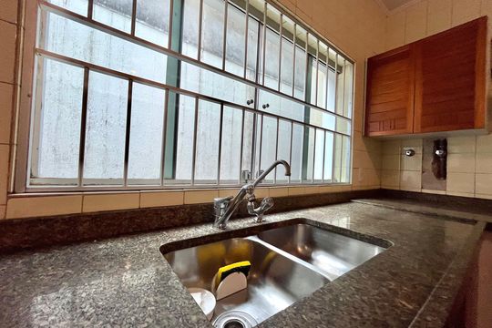 Cozinha de casa para alugar com 5 quartos, 750m² em Planalto Paulista, São Paulo