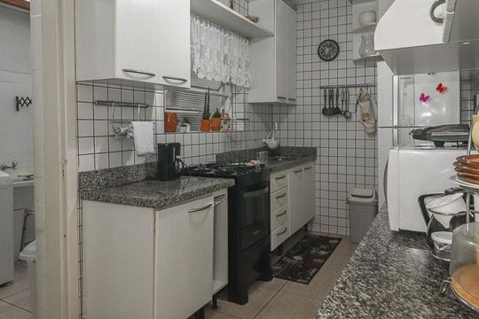 Cozinha de apartamento à venda com 2 quartos, 89m² em Rio Branco, Porto Alegre