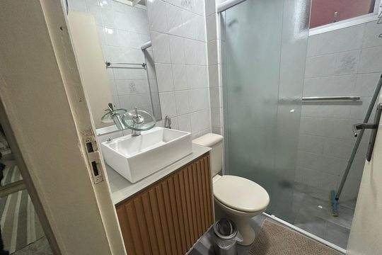 Banheiro de apartamento à venda com 2 quartos, 54m² em Vila Francisco Matarazzo, Santo André