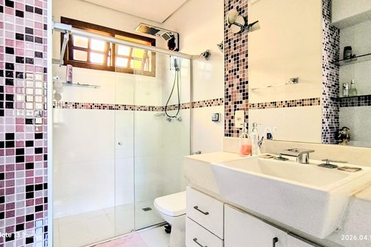 Casa à venda com 6 quartos, 400m² em Renascença, Belo Horizonte