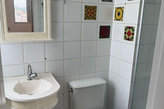 Banheiro de apartamento à venda com 2 quartos, 63m² em Chacara Nossa Senhora do Bom Conselho, São Paulo