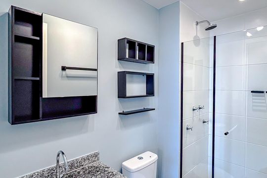 Banheiro de apartamento para alugar com 1 quarto, 26m² em Belenzinho, São Paulo
