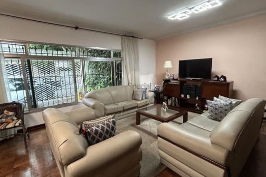 Casa à venda com 3 quartos, 234m² em Vila Regente Feijó, São Paulo