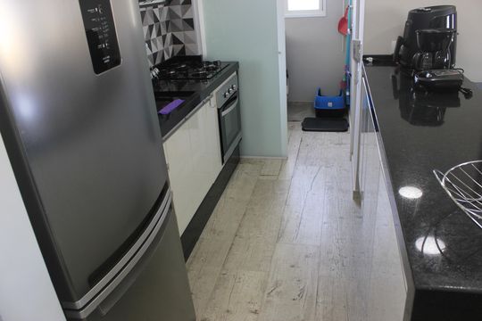 Cozinha  de apartamento à venda com 2 quartos, 59m² em Jardim Imperador, Guarulhos