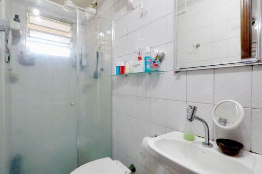 Banheiro de casa à venda com 4 quartos, 120m² em Rio Pequeno, São Paulo