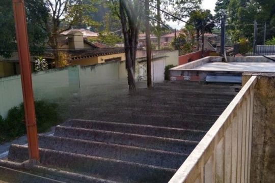 Casa à venda com 2 quartos, 80m² em Jardim Sertaozinho, São Paulo