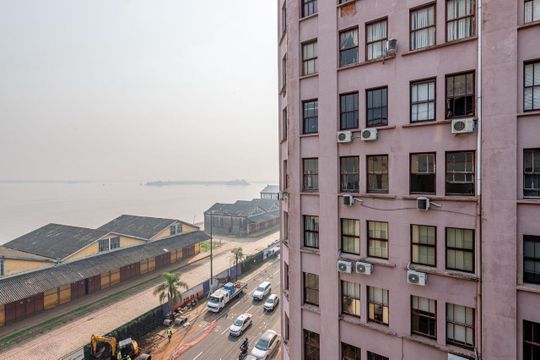 Vista da janela de apartamento à venda com 1 quarto, 25m² em Centro Histórico, Porto Alegre
