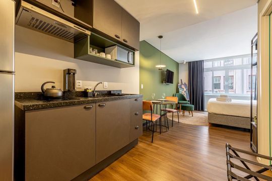 Cozinha de apartamento à venda com 1 quarto, 25m² em Centro Histórico, Porto Alegre