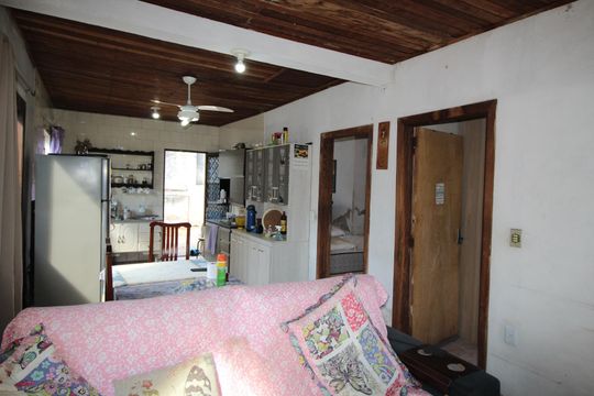 Sala de casa para alugar com 2 quartos, 90m² em Costa E Silva, Porto Alegre
