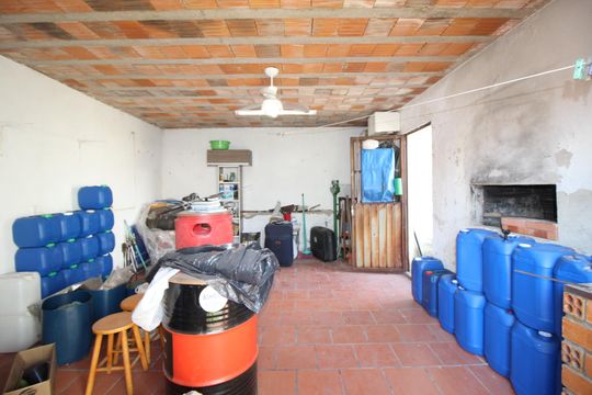 Garagem de casa para alugar com 2 quartos, 90m² em Costa E Silva, Porto Alegre