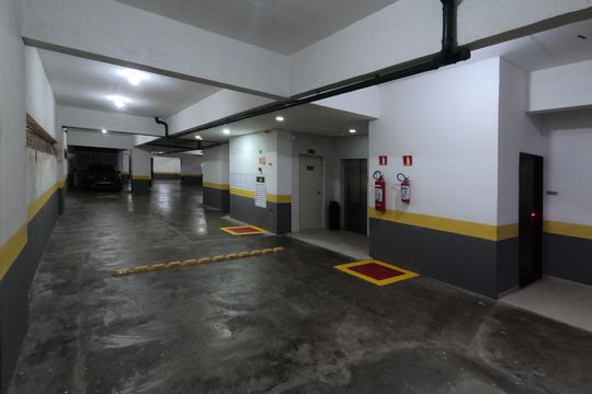 Área Comum - Garagem de apartamento para alugar com 3 quartos, 82m² em José Menino, Santos