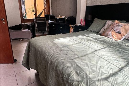 Quarto de apartamento à venda com 2 quartos, 100m² em Petrópolis, Porto Alegre