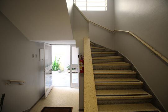 Corredor de apartamento à venda com 3 quartos, 99m² em Moinhos de Vento, Porto Alegre