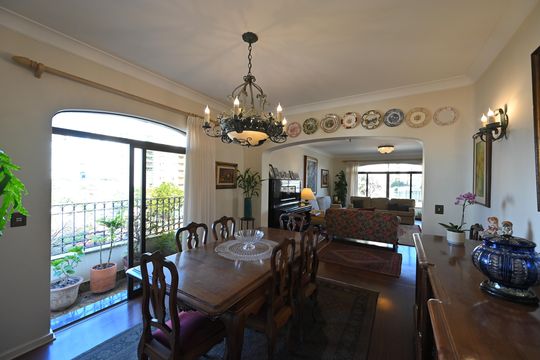Sala de Jantar de apartamento à venda com 4 quartos, 220m² em Mirandópolis, São Paulo