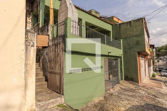 Fachada de casa à venda com 3 quartos, 120m² em Vila Rio Branco, São Paulo