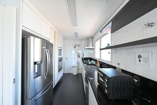 Cozinha de apartamento à venda com 3 quartos, 205m² em Vila da Saúde, São Paulo