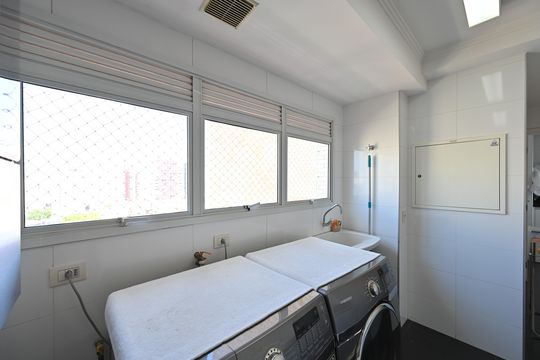 Lavanderia de apartamento à venda com 3 quartos, 205m² em Vila da Saúde, São Paulo