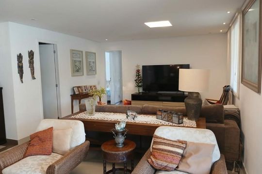Apartamento à venda com 3 quartos, 177m² em Jardim Monte Kemel, São Paulo