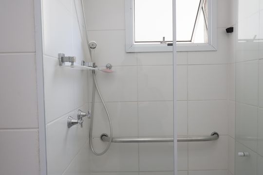 Banheiro da Suíte de apartamento para alugar com 2 quartos, 66m² em Vila Guilherme, São Paulo