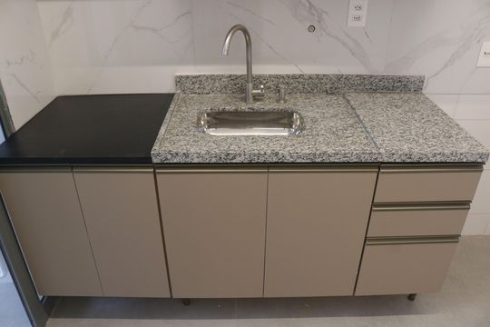 Cozinha de apartamento para alugar com 2 quartos, 47m² em Pompeia, São Paulo
