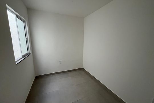 Quarto  de kitnet/studio para alugar com 1 quarto, 24m² em Cacuia, Rio de Janeiro