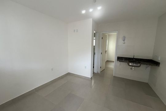 Kitnet/Studio para alugar com 1 quarto, 24m² em Cacuia, Rio de Janeiro