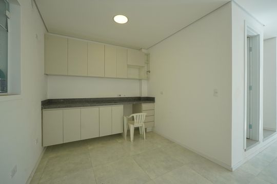 Cozinha de casa de condomínio para alugar com 3 quartos, 115m² em Vila Monumento, São Paulo