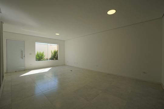 Sala de casa de condomínio para alugar com 3 quartos, 115m² em Vila Monumento, São Paulo