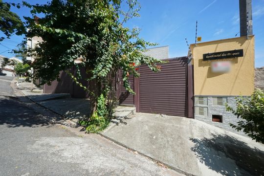 Garagem de casa de condomínio para alugar com 3 quartos, 120m² em Vila Monumento, São Paulo