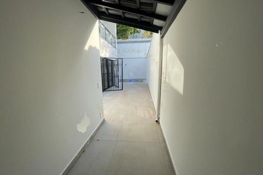 Casa para alugar com 5 quartos, 280m² em Jardim Campo Grande, São Paulo
