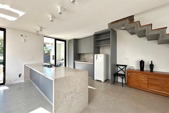 Casa para alugar com 8 quartos, 780m² em Campeche Leste, Florianópolis