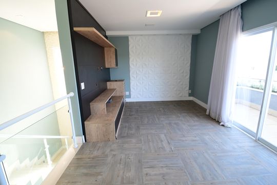 Sala de TV de casa de condomínio para alugar com 3 quartos, 310m² em Residencial Parque dos Alecrins, Campinas