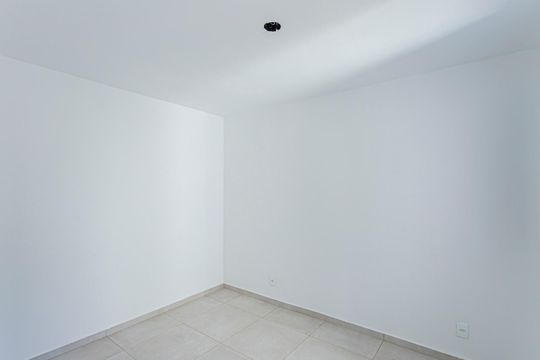 Quarto de apartamento à venda com 1 quarto, 45m² em Vila Santa Edwiges, São Paulo