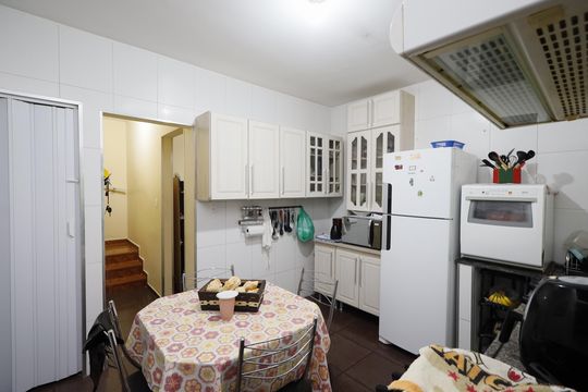 Cozinha  de casa à venda com 4 quartos, 300m² em Vila Guilherme, São Paulo