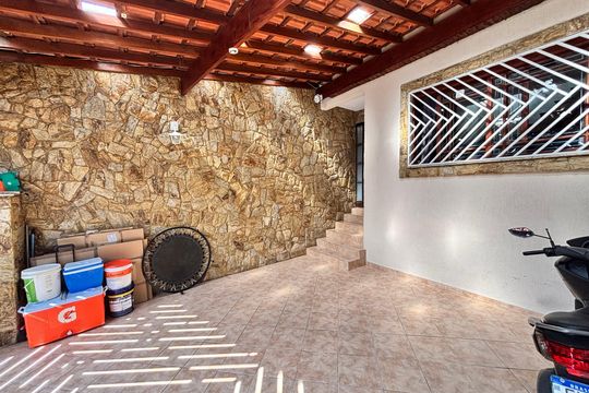 Garagem de casa à venda com 3 quartos, 150m² em Parque Boturussu, São Paulo