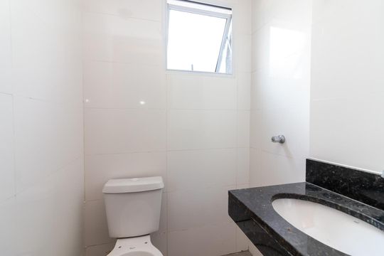 Banheiro de apartamento para alugar com 2 quartos, 36m² em Vila Dom Pedro Ii, São Paulo