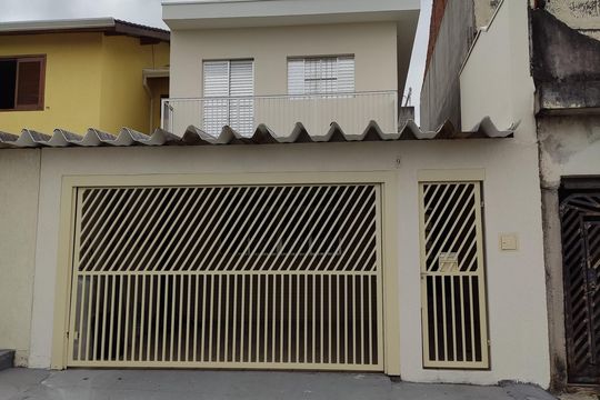 Fachada de casa à venda com 2 quartos, 135m² em Jardim D’abril, Osasco