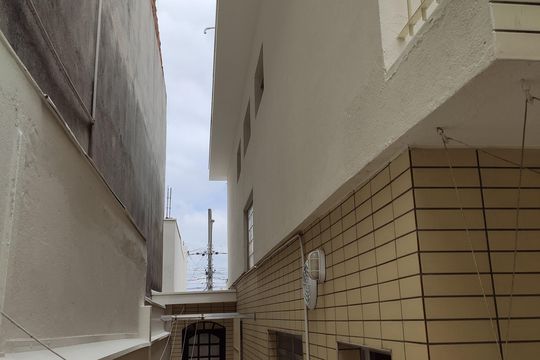 Área externa de casa à venda com 2 quartos, 135m² em Jardim D’abril, Osasco