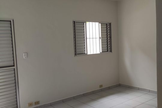 Quarto de casa à venda com 2 quartos, 135m² em Jardim D’abril, Osasco