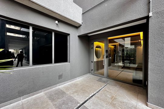 Fachada  de apartamento para alugar com 1 quarto, 35m² em Santo Amaro, São Paulo