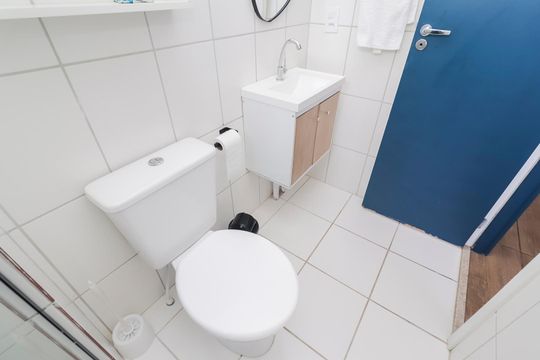 Banheiro de kitnet/studio à venda com 1 quarto, 24m² em Vila Campanela, São Paulo