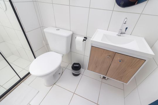 Banheiro de kitnet/studio à venda com 1 quarto, 24m² em Vila Campanela, São Paulo