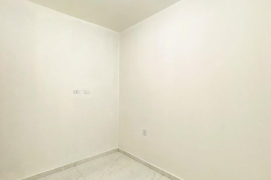 Quarto 1 de casa para alugar com 2 quartos, 70m² em Vila Marieta, São Paulo