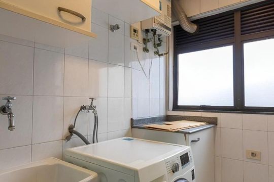 Área de serviço de apartamento para alugar com 3 quartos, 135m² em Paraíso, São Paulo
