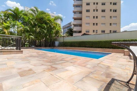 Piscina de apartamento para alugar com 3 quartos, 135m² em Paraíso, São Paulo