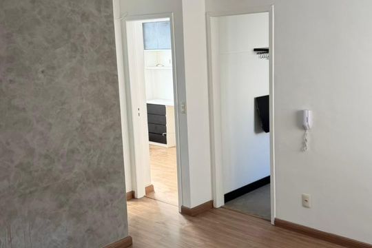 Apartamento para alugar com 2 quartos, 50m² em João Pinheiro, Belo Horizonte